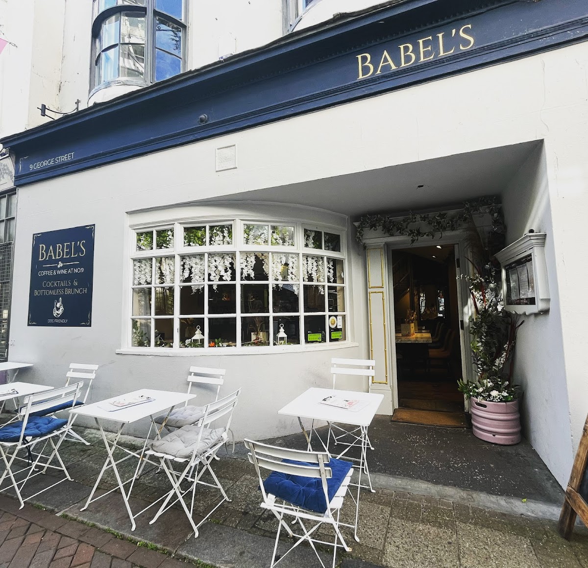 Babel’S Coffee House & Wine Bar